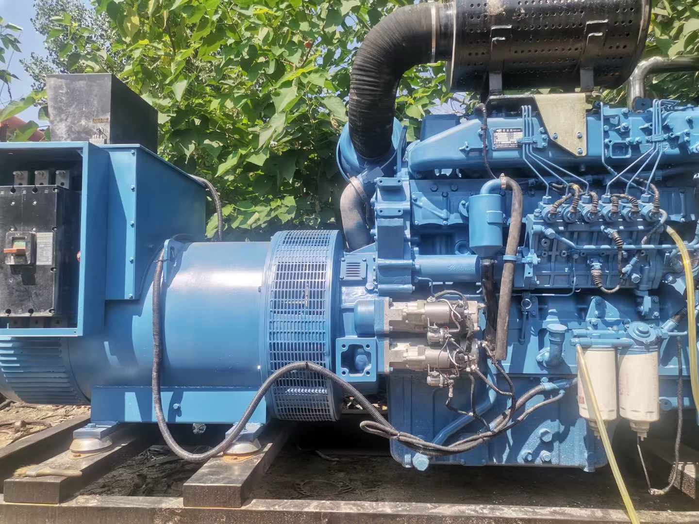 蕲春详细说明降低 800kW 柴油发电机输出电流波动的方法