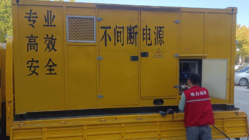 蕲春柴油发电机组和UPS电源配合使用时，如何避免切换过程中的电力中断？